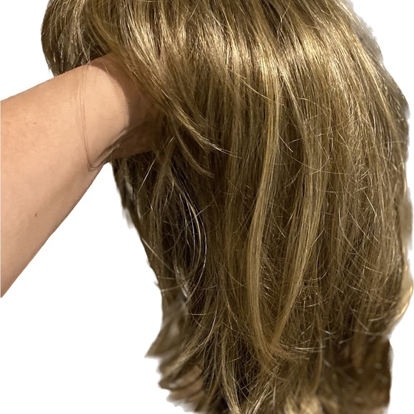 Paula Young wigs - Picture 3 of 8